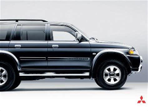 Mitsubishi Pajero GLS: Photos, Reviews, News, Specs, Buy car