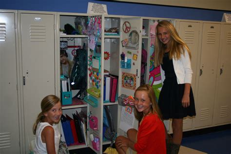 Middle School students with their Lockers! School Hacks Diy, High ...