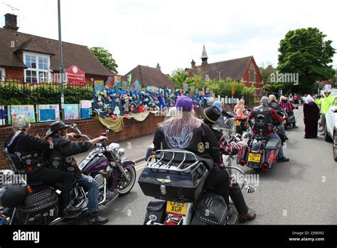 Walton on the Hill, Surrey, UK. 21st May, 2022. The Village Pageant starts with a parade from ...