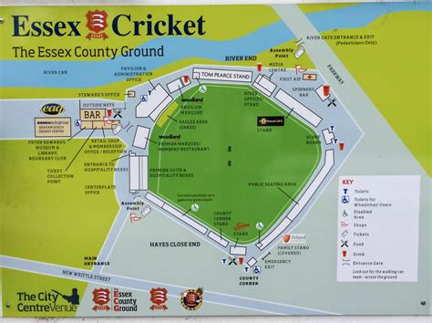 The Cricket History of Calderdale and Kirklees: The only way is Essex