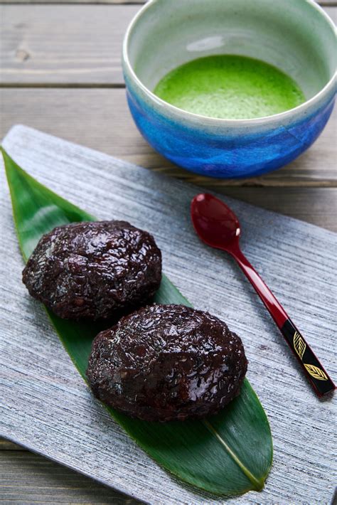 Easy Ohagi (Botamochi) Recipe (おはぎ)