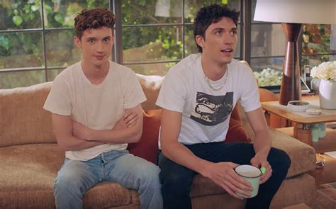 Troye Sivan and Jacob Bixenman reveal their celebrity crushes