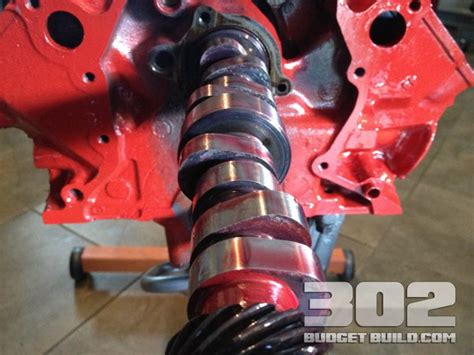 camshaft-installation-ford-small-block-302-e303-cam-07 – 302 Budget Build | Building the 302 5.0 ...