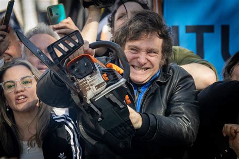 Argentina elects far-right, chainsaw-wielding Javier Milei as president – POLITICO