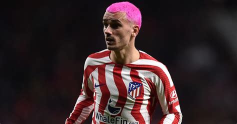 "My look shows if I'm really happy or not": Antoine Griezmann explains his choice to dye his ...