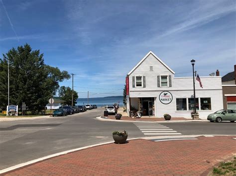 Downtown Beulah, Michigan. Paul Chandler July 2018. Beulah Michigan ...