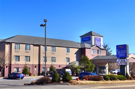 Book Sleep Inn Sevierville in Sevierville | Hotels.com