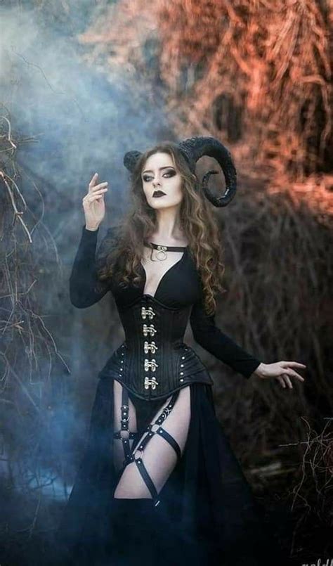 Pin by Andi on Tiefling/succubus costume inspo | Fairy photoshoot, Halloween photoshoot, Dark ...