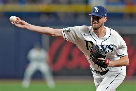 Red Sox sign first major league free agent this winter, nabbing ex-Rays RHP - masslive.com