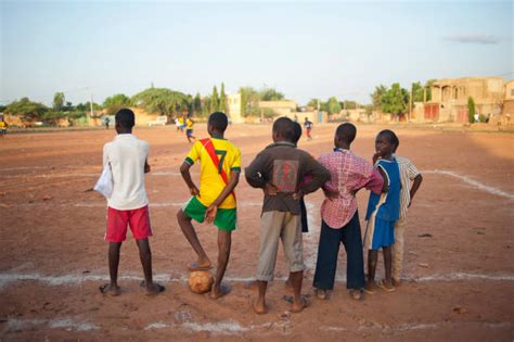 330+ Burkina Faso Football Stock Photos, Pictures & Royalty-Free Images ...