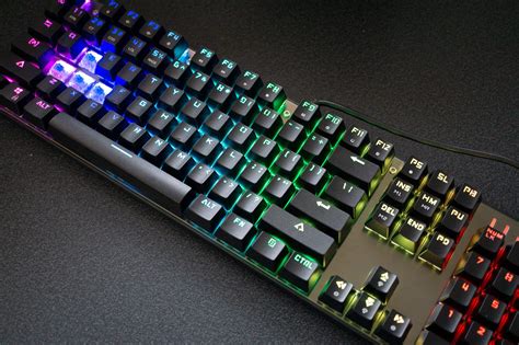 AUKEY KM-G3 [Review]: Budget mechanical keyboard with RGB lights | Windows Central