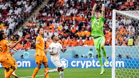 The Netherlands’ Goalkeeper Andries Noppert Is a World Cup Rookie - The New York Times