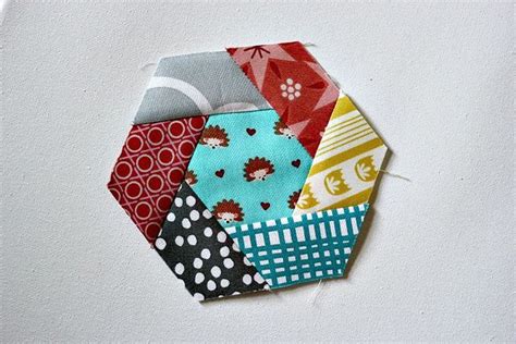 hexagon coaster tutorial. | Hexagon coasters, Hexagon quilt, Quilted coasters