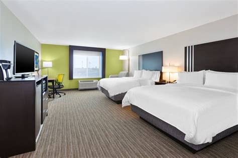 HOLIDAY INN EXPRESS & SUITES EFFINGHAM - Updated 2023 Prices & Hotel Reviews (IL)