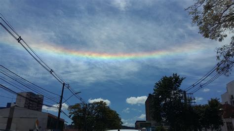 Upside down rainbow in my town : r/mildlyinteresting