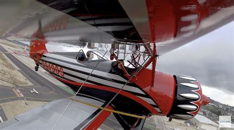 Video: flying the Waco biplane : Flight Training Central