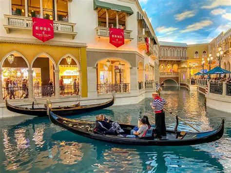 Gondola Rides at The Venetian (Price, Hours, Worth It?) - FeelingVegas