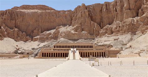 The Tombs of Ancient Egypt: The Valley of the Kings and Queens | Valley ...