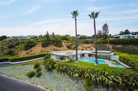 Howard Hughes’s Beverly Hills Home Is Listed for $10.5 Million Photos ...