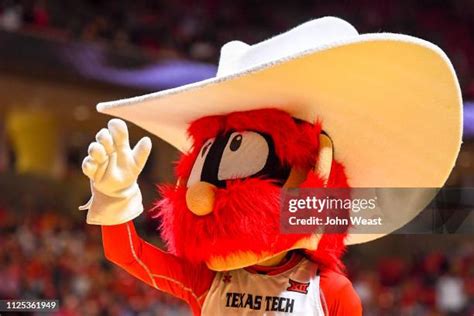 Raider Mascot Photos and Premium High Res Pictures - Getty Images