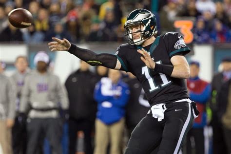 Philadelphia Eagles: Carson Wentz setting very good foundation