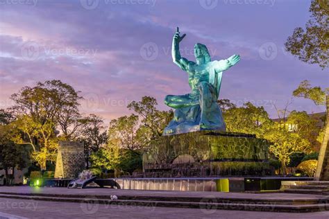 Peace Statue in Nagasaki Peace Park, Nagasaki, Japan 3178928 Stock ...