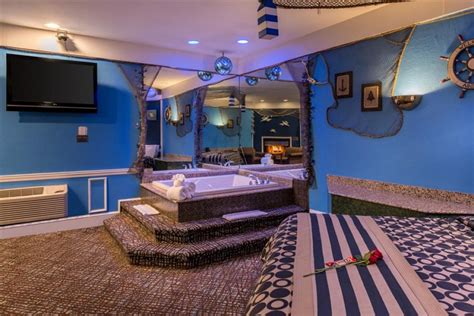 Blue Romantic Theme Suite With Hot Tub And Fireplace at the Inn of The Dove Bensalem