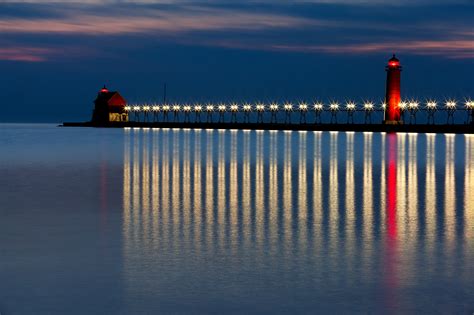 Grand Haven Lighthouse & Pier - West Michigan Guides