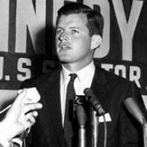 Ted Kennedy (Politician) - Trivia, Family, Bio | Famous Birthdays