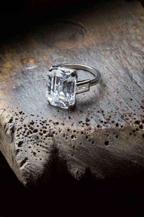 The Grace Kelly Movie Has Some Incredible Jewels in 2024 | Grace kelly engagement ring, Cartier ...