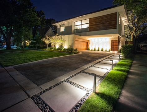 Concrete Driveway Landscaping Ideas: Transform Your Driveway with These ...