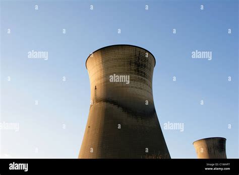 Cooling towers of powerstation, England, UK Stock Photo - Alamy