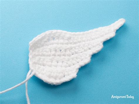 Free Christmas angel amigurumi pattern - Amigurumi Today