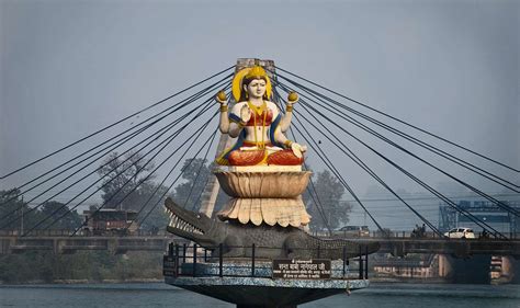 The Ganges: Hinduism's Holy River