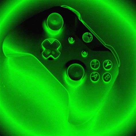 Neon Xbox green classy👌🏾 | Xbox, Black xbox, Xbox controller