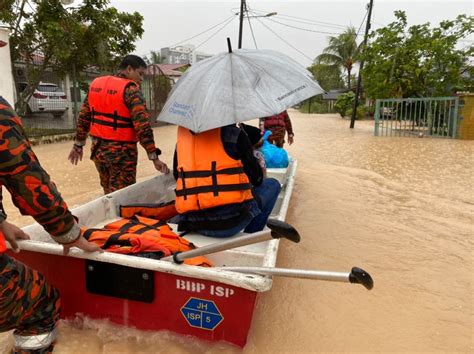 Banjir: Bomba pantau situasi di Johor Bahru, Gelang Patah - Kosmo Digital