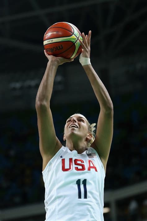 Elena Delle Donne Photos Photos - Basketball - Olympics: Day 11 - Zimbio