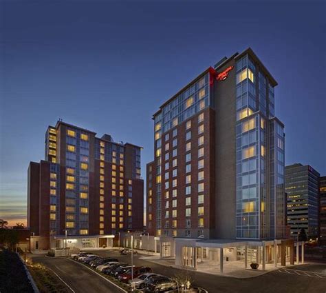 HAMPTON INN BY HILTON HALIFAX DOWNTOWN $180 ($̶2̶3̶3̶) - Updated 2022 ...