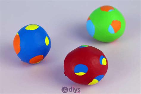 DIY Juggling Balls For Kids