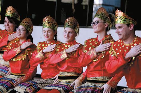 Saman Dance, a Cultural Heritage Not an Object From Aceh | INDEPHEDIA.com