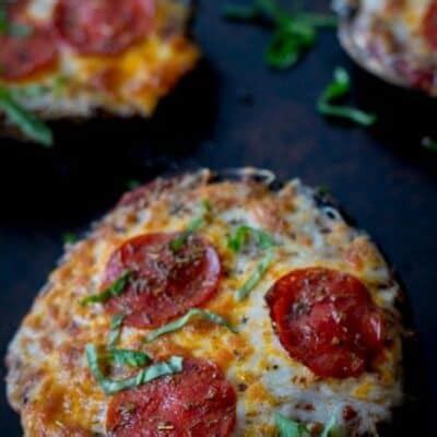 Portobello Mushroom Pizza • MidgetMomma