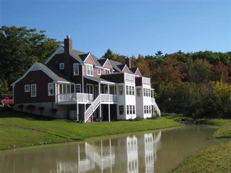 Cottages of Clam Cove, Camden, Maine - Farmhouse - Exterior - portland maine - by Nelson de Leon ...