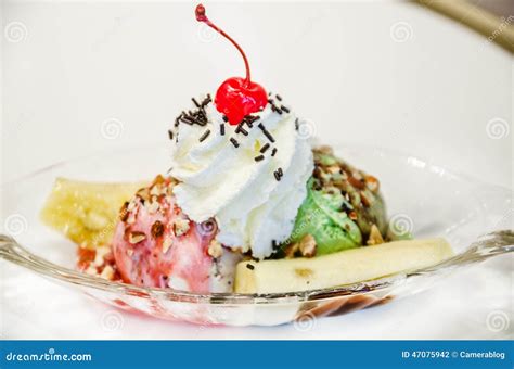 Banana boat ice cream stock photo. Image of cherry, refreshment - 47075942