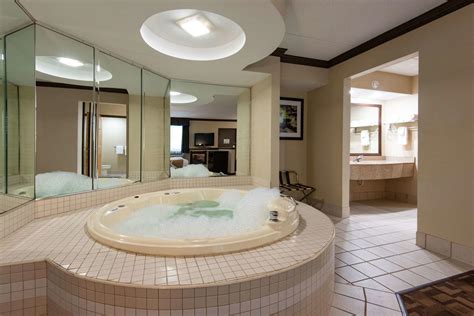 Hotel Suites With Jacuzzi In Room In Pittsburgh Pa - Hotel Gue