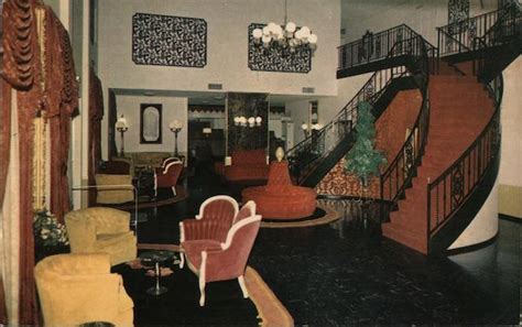 The Ramada Inn Saint Louis, MO Postcard