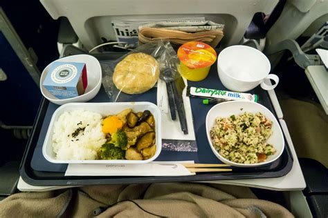 Review: British Airways 777-300ER Economy Class from London to Tokyo