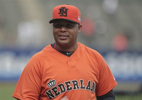 Andruw Jones Wants to Return to MLB