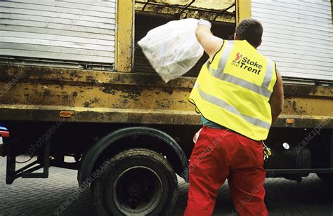 Refuse collection - Stock Image - E800/0352 - Science Photo Library