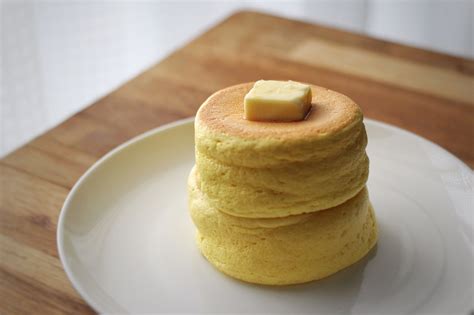 Fluffy Jiggly Japanese Pancakes – INDY ASSA