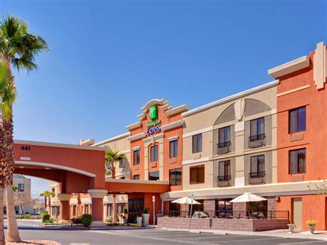 Pet Friendly Hotel In Henderson Las Vegas NV | Holiday Inn Express & Suites Henderson